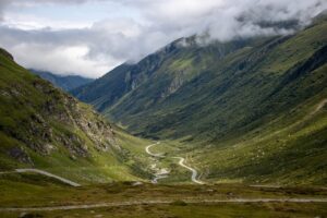 mountains, road, nature-7240579.jpg